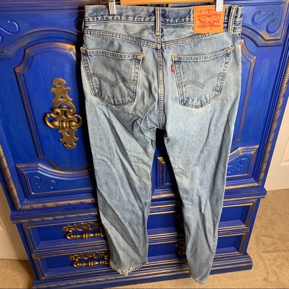 Levis 505 Jeans 32x32 Medium Wash Distressed - Picture 2 of 5